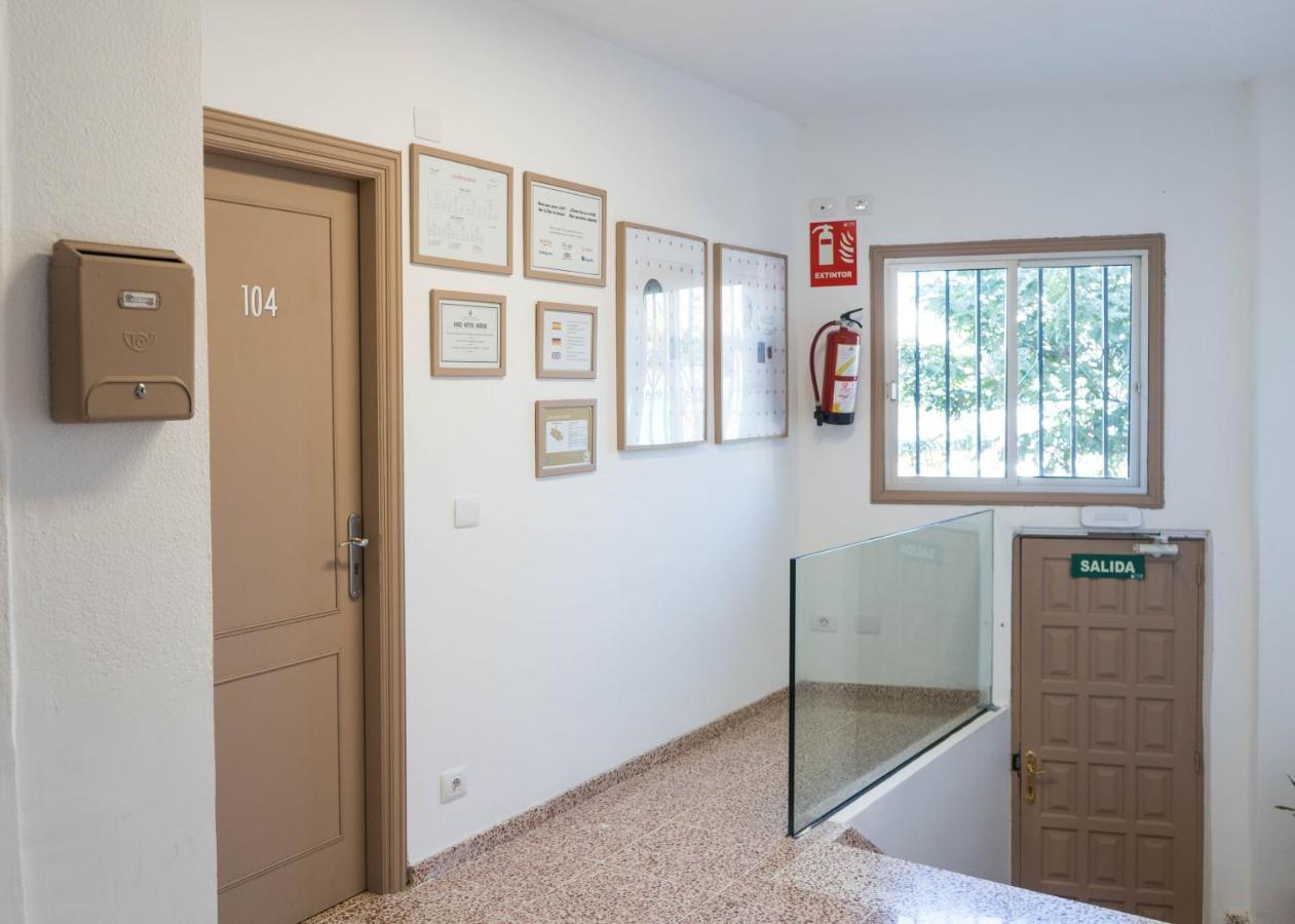 Pension Alcala エクステリア 写真